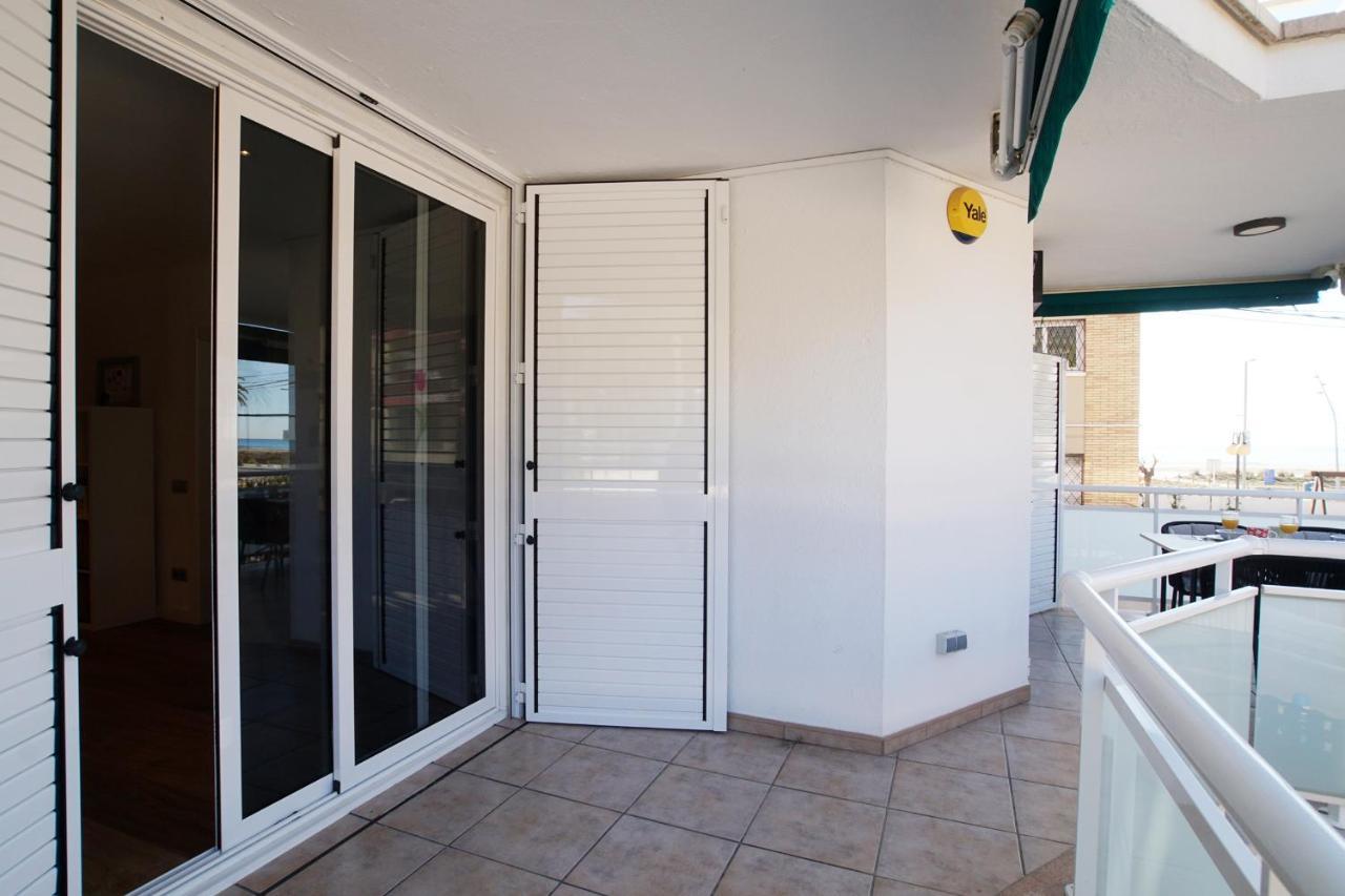 Apartamento Beach Club House Castelldefels Exterior foto